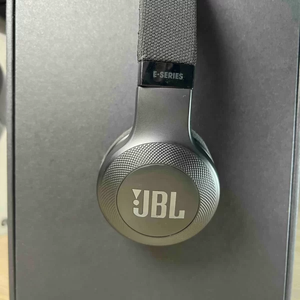 หูฟัง ยี่ห้อ JBL รุ่น E35 ขนาด 40 mm - Image 6