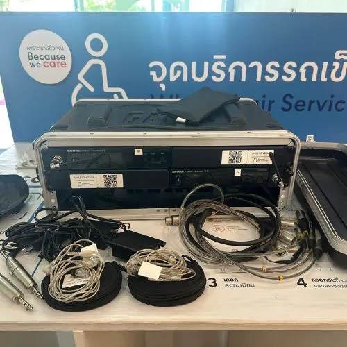ผลงานเช่า ear monitor — ทีมงาน SweetOnStage เซ็ตระบบ ear monitor หน้างาน